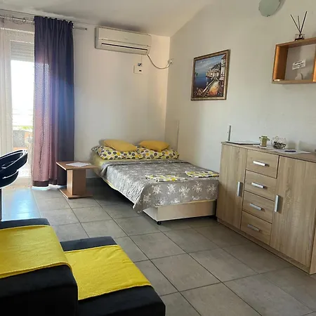 Mia Apartment *