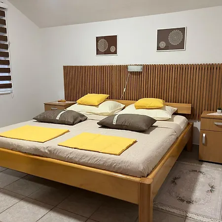 Mia Apartament *